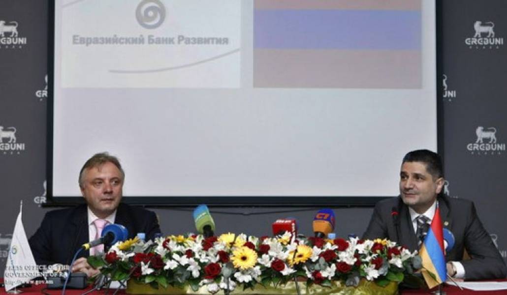 e5c2c6a7a4dc40c47b75a11b8d89428d