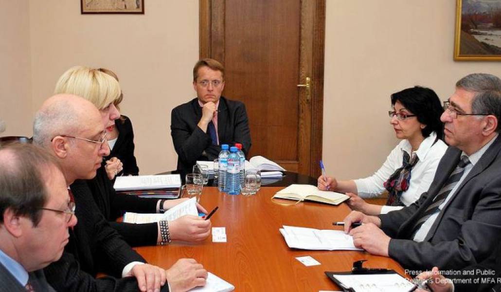 de9091beb096ceceb41cb6ce8c03c521