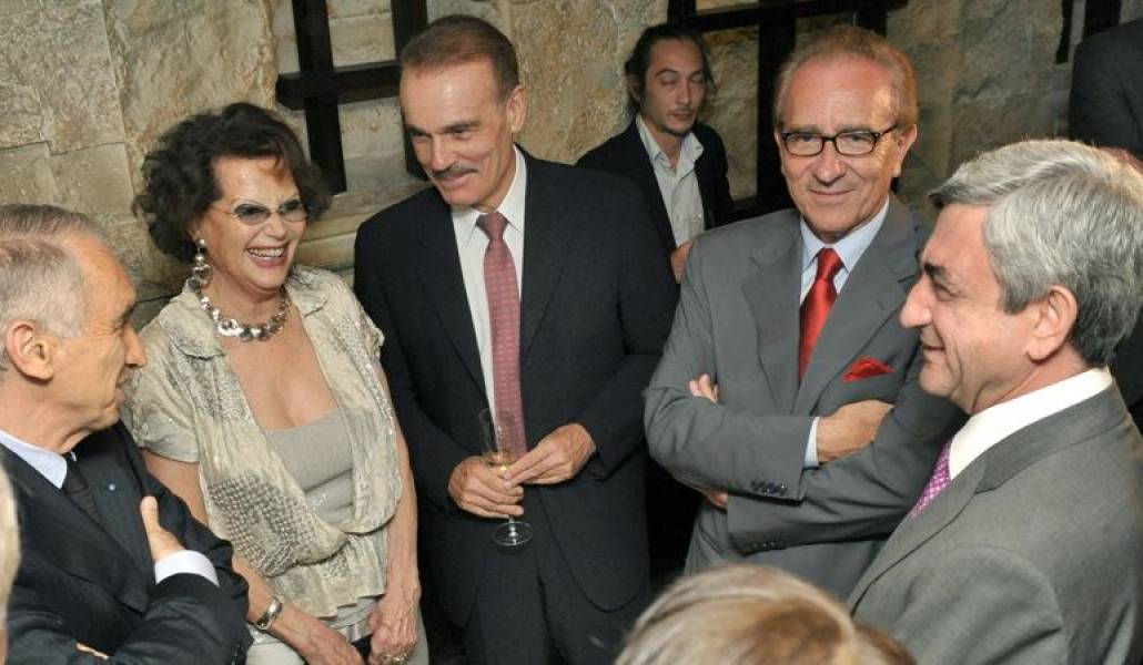 d6e3e6da514ce27d5149e15a623e9ec1