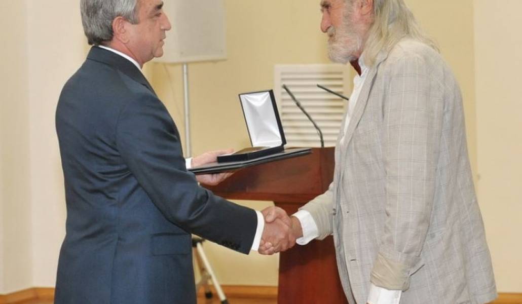 e7564b852aa478f004a81b1712c82628