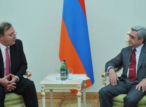 Sargsyan, Vashadze highlight implementation of agreements