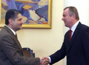 Armenian PM receives Ukrainian Ambassador