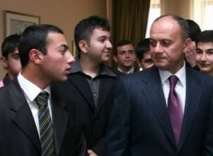 RA Defense Minister receives conscripts