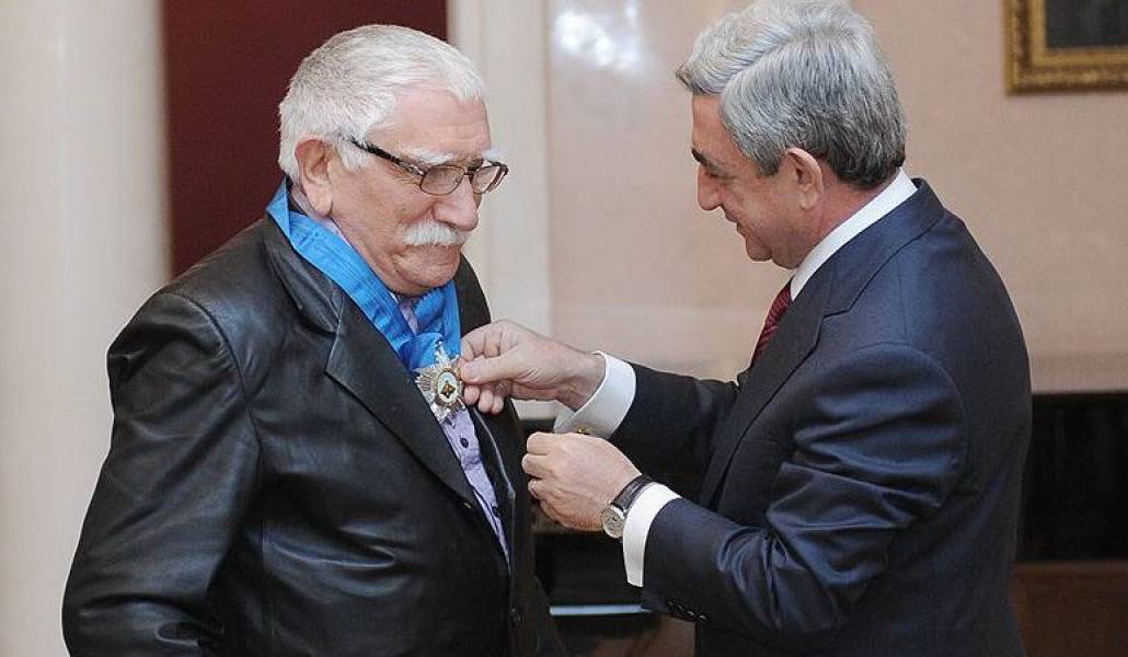 9d91b50b0f1f149ec77375d2fa446f4e