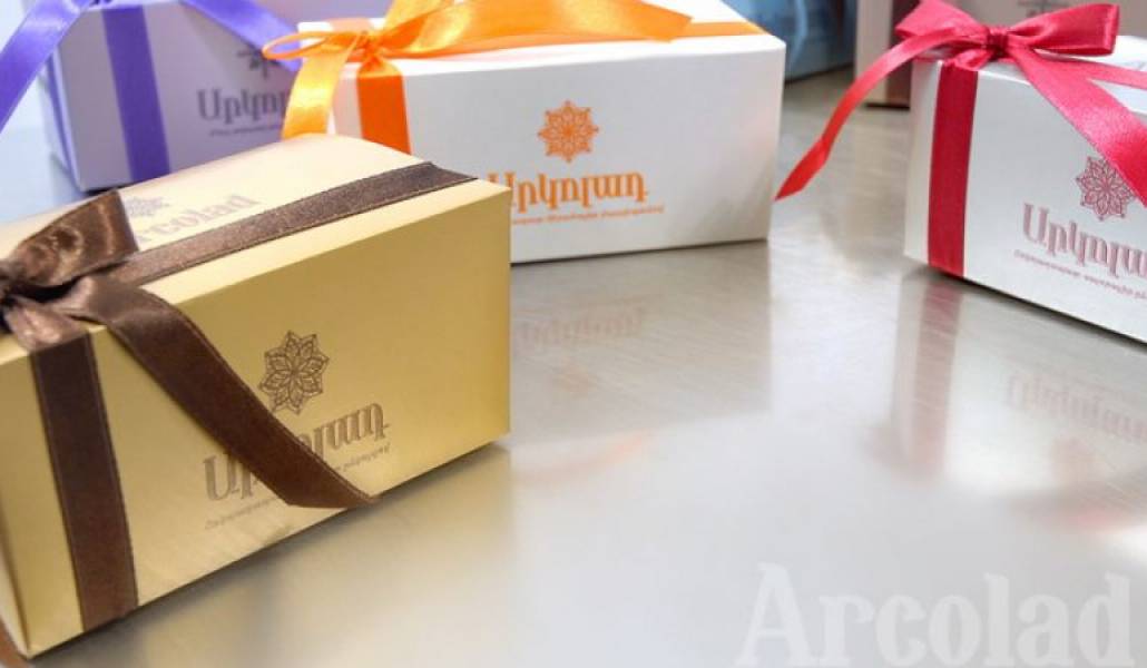 e3e9e8c400f371a000ca94014e462463