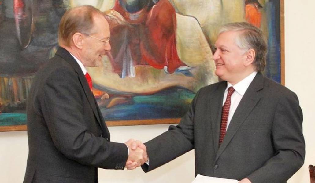 08bd6d46eef410c0e45efe5ebaa382aa