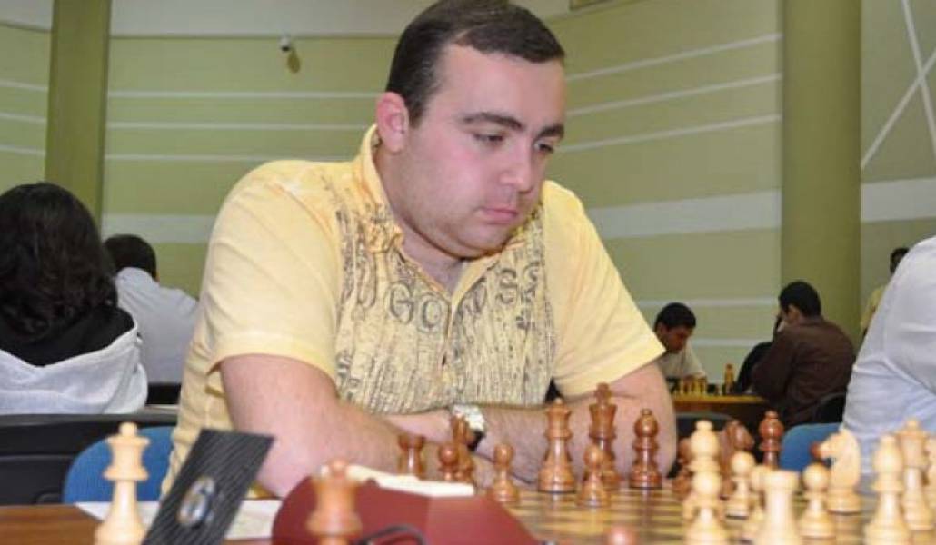 90a425bcdd624d6efa4897937e704d8e