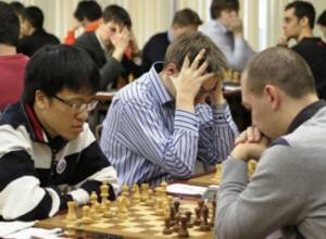 Tigran Petrosyan ties a game against Vadim Zvjaginsev