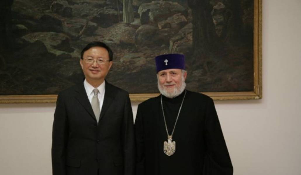 d27602eb5574a50577b030435990bd44