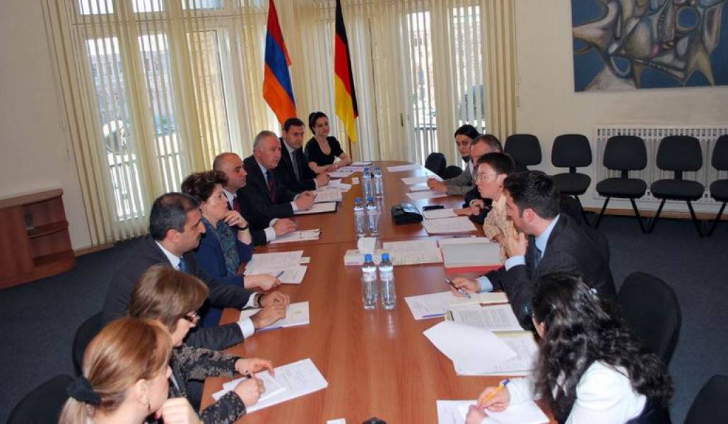 4bf7f2d985ff5615e5f65923360fcde6