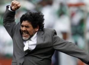 Maradona returns to management