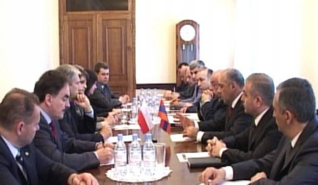 2d666bc176b77aadeaef52b968a18523