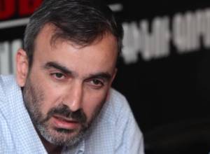 To hand signatures to Serzh Sargsyan
