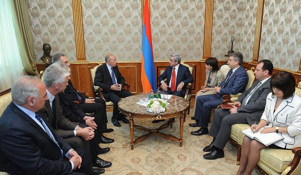 08677ae36205c150dcc1d74df7dc67f2