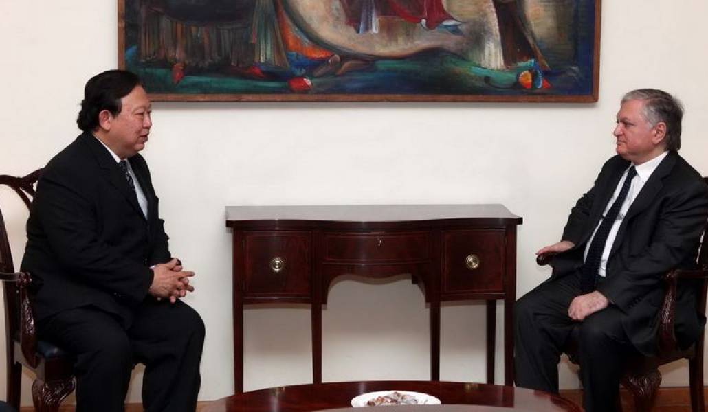 bbe413d38b0b04e84a4b65ff59e1eabd