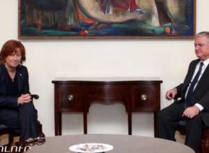 Minister Nalbandian receives Italian delegates