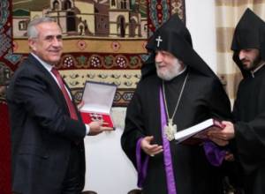 Michel Suleiman visits Mother Temple