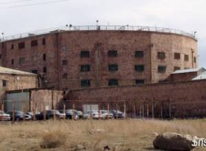 Inmates continue hunger strike