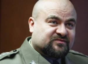 Polish prosecutor shoots himself at news conference