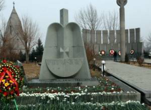 Smell of incense at Yerablur Pantheon