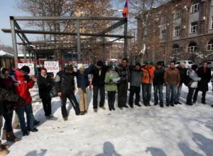 Environmentalists continue protest in downtown Yerevan
