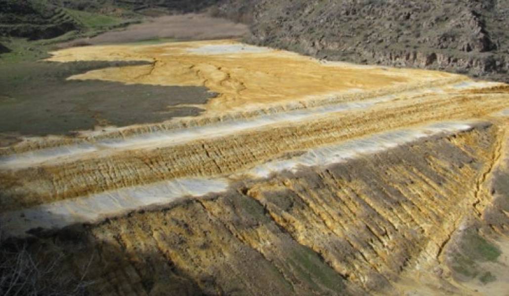 320fe1c115da5b489c6698402f694f1a