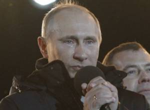 Putin blames his tears on windy weather