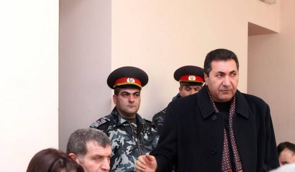 704c2cba9d71cba66e62385d44e23c3b