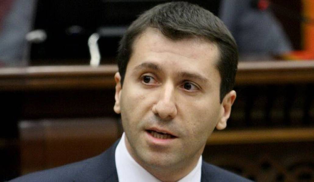 042ebed72a5d0f3d2d010979d538f594