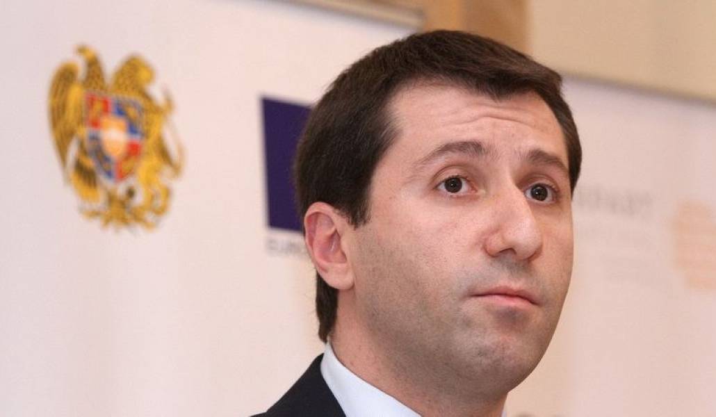 7469a92312076062ad83956e33538db8