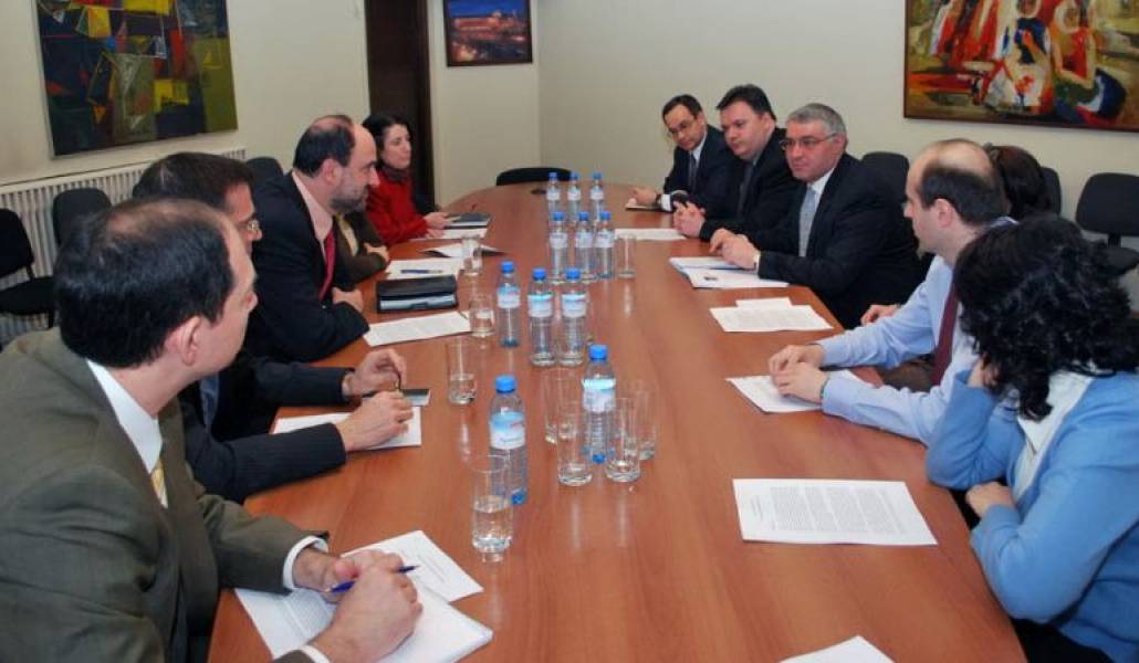 e1cbb5cb4c92db89a92a8d7e71ebdcf3