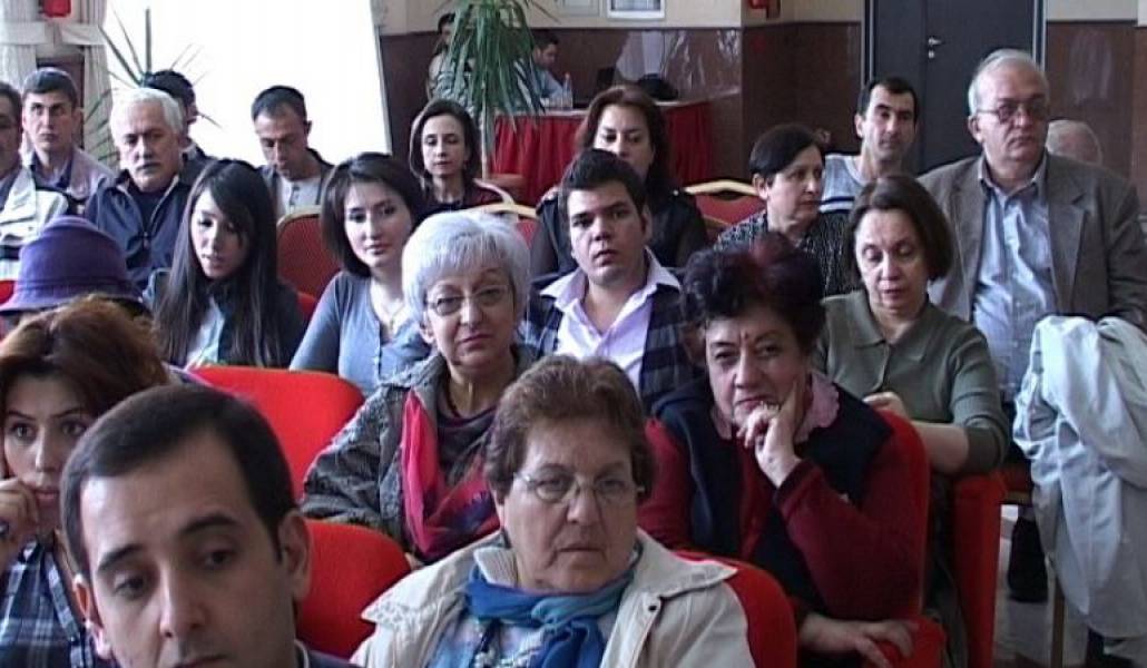 890a33179a72f7b079a1d429d9071ba9