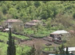Artsakh President visits Sos village, listens to villagers’ complaints