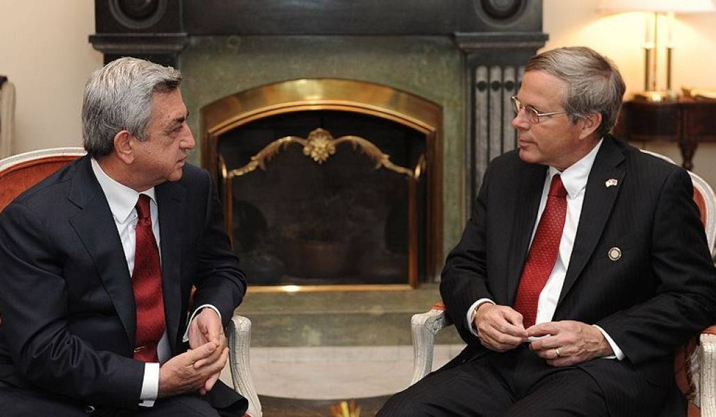 b9359d909987fc6b4f9e0820e9a4101f