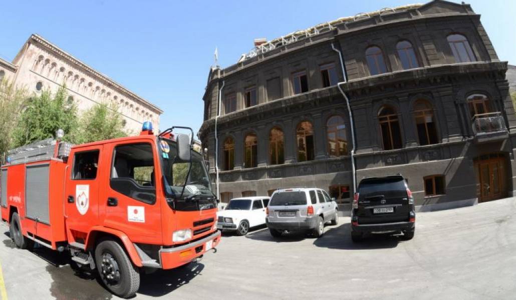 5ff69230ac9a15fb657c2fbde27f4d29