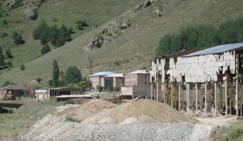 3325ca7085aca68ced7f6ff0c048bdc9