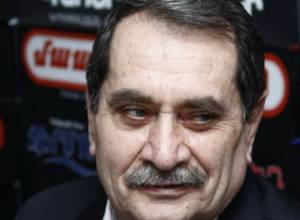 Gurgen Yeghiazaryan relies on first President