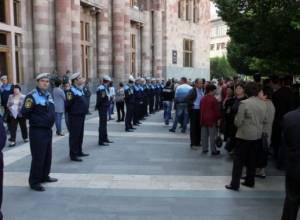 Nairit plant employees protesting outside Government building