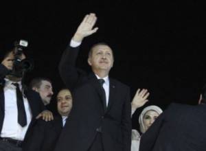 Turkish PM demands end to protests