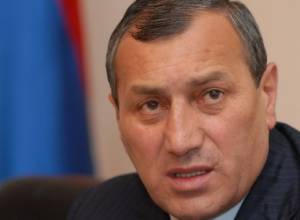 Dolunts will be accountable to Surik Khachatryan