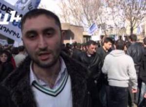 «Դ!եմ եմ»-ը երթով հասավ ոստիկանություն