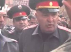 Իրավիճակը լարված է մնում Նալբանդյան փողոցում