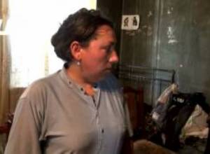 Անգեղակոթի բնակիչը երազում է կոշիկ ունենալու մասին