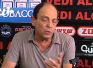 Շահենին հունից հանել են