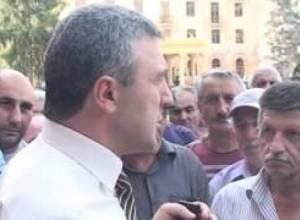 Քիմպրոմցիները պահանջում են իրենց աշխատավարձները