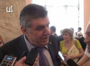 «Լեւոն Հայրապետյանը կազատվի». Արա Աբրահամյան