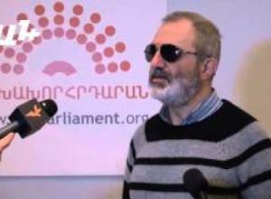 Ալեք Ենիգոմշյանը մեկնաբանում է