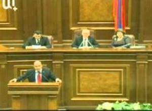 Քիչ է մնում փաստաբան պահեն շոր վաճառելու համար