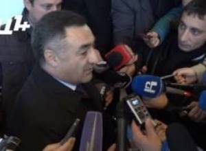 Վայոց ձորի նոր մարզպետը պատասխանեց լրագրողների հարցերին