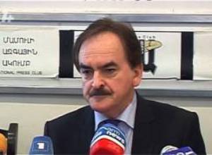 Դեսպանն այնպես էր սպասում